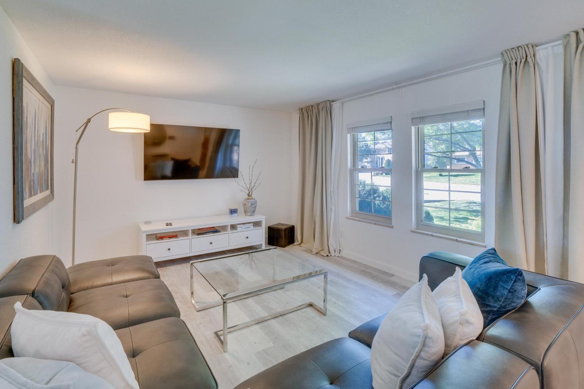 Centennial Home With Covered Patio And Fire Pit! 외부 사진