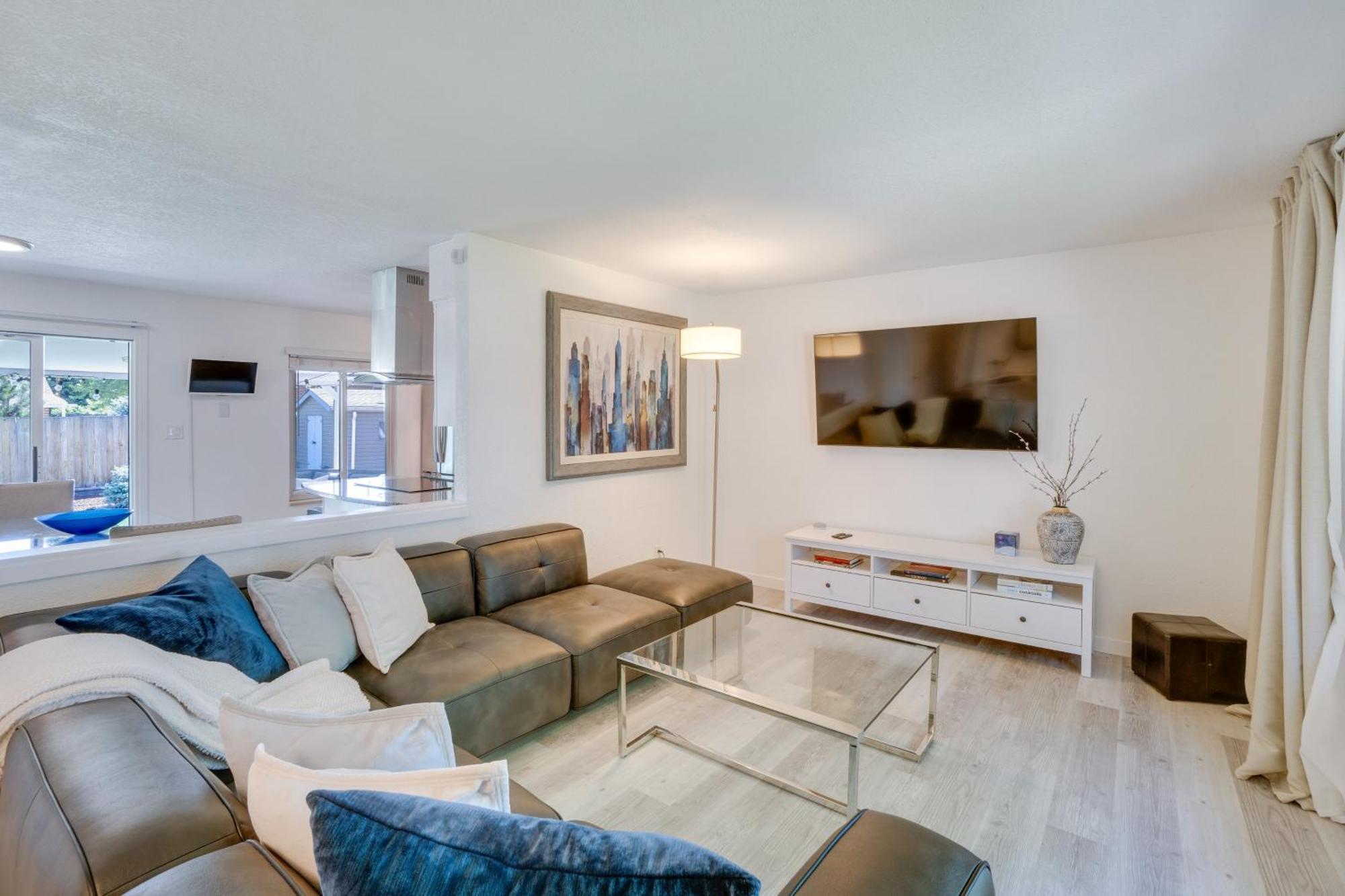 Centennial Home With Covered Patio And Fire Pit! 외부 사진