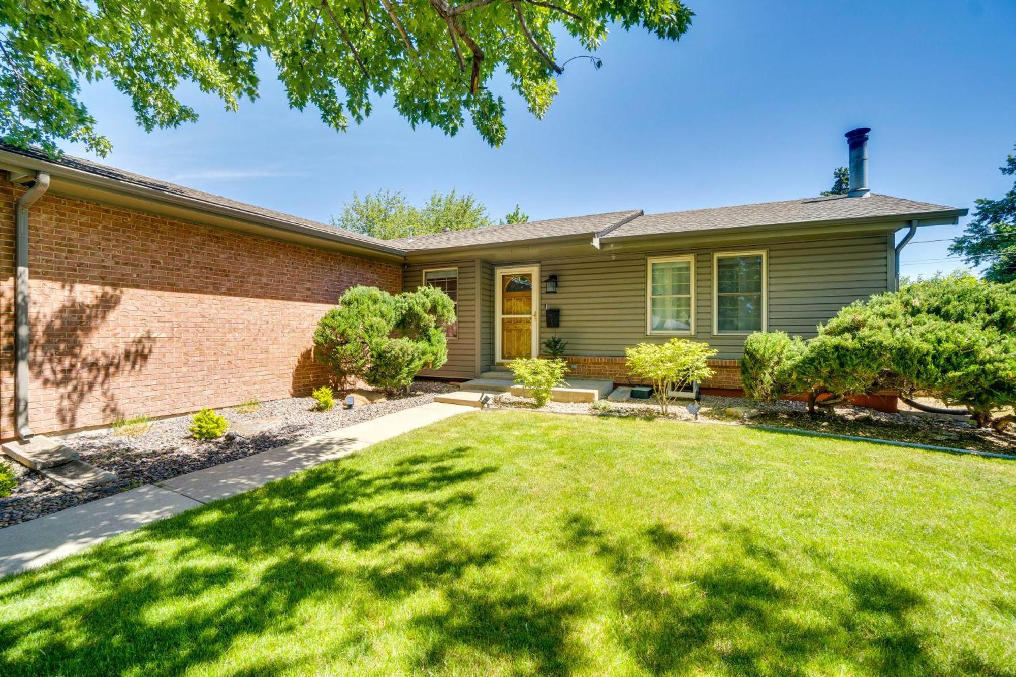 Centennial Home With Covered Patio And Fire Pit! 외부 사진
